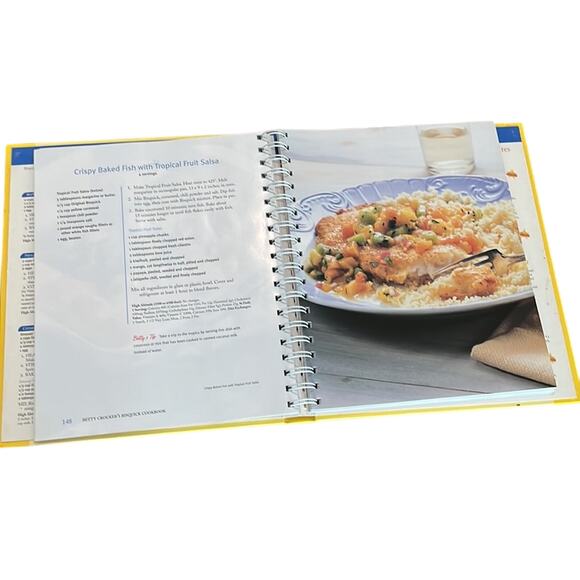 Betty Crocker Bisquick Cookbook - Picture 5 of 7